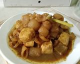 Foto langkah ke 3 dari resep 12. Tumis kikil tahu kecap (oseng kikil tahu kecap).