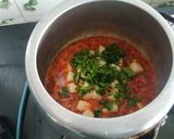 A picture of step 4 of Tuvar in tomato gravy.