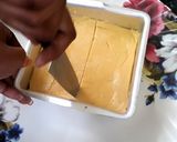 A picture of step 8 of Ghee mysore pak.