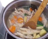 Foto langkah ke 8 dari resep Sup ceker ayam favorit keluarga.