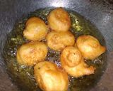 A picture of step 2 of Dahi Bhalla.