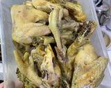 Foto langkah ke 5 dari resep Ayam Ungkep Bumbu Kuning.