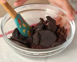 A picture of step 2 of Oreo Chocolate Mousse Cake [No-Bake].
