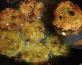व्हेजी मॅगी कटलेट (veggie Maggie cutlet recipe in marathi) रेसिपी स्टेप 4 फोटो 