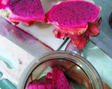 Foto langkah ke 2 dari resep Puding Buah naga rasa vanila.