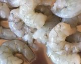 A picture of step 2 of Prawn Maqlooba.
