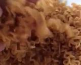 A picture of step 3 of Instant Maggi (Bhel puri).