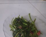 Foto langkah ke 4 dari resep Tumis kangkung.
