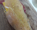 Foto del paso 1 de la receta: San Jacobo y setas a la plancha en salsa de vino y ajos tiernos