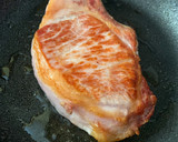 Foto del paso 2 de la receta: Chuleta ibérica al horno