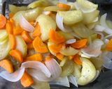 Foto del paso 3 de la receta: Escabeche de verduras (berenjena, zanahoria y cebolla)