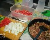 Foto del paso 1 de la receta: Salteado de cerdo con risotto negro