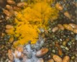 A picture of step 2 of Dal Makhani.