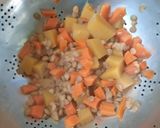 Foto del paso 2 de la receta: Albóndigas de verduras y productos sanos. 🍏🥕🧅🌶