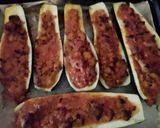 Pieczona Cukinia z mięsem mielonym cebulką i keczupem krok przepisu 2 zdjęcie