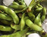 Foto langkah ke 1 dari resep Kacang endamame rebus.
