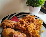 Foto langkah ke 8 dari resep Ayam Goreng Kremes.