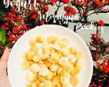 Hình bước làm 1 của món Yogust meringue cookies(Sữa chua khô)