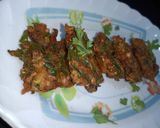 A picture of step 5 of Mix Pakoray.