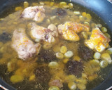 Foto del paso 3 de la receta: Arroz con pollo y habas