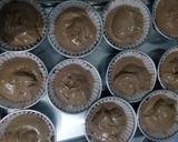 Foto langkah ke 4 dari resep Cupcake coklat kukus.