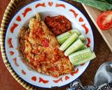 Foto langkah ke 4 dari resep Telur Dadar Sambal Penyet.
