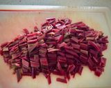 Foto del paso 2 de la receta: Ensalada de tallos de betarraga