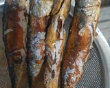 Foto langkah ke 1 dari resep Ikan Salem Kuah Asam.