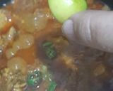 A picture of step 3 of Chicken masala with tawa garlic naan.