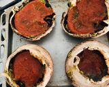 Foto del paso 1 de la receta: Hamburguesas de hongo portobello con queso gouda y pesto