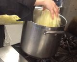 A picture of step 3 of Tomato Cabbage Soup.