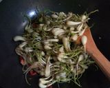 Foto langkah ke 2 dari resep Tumis Bawang Kucai.