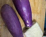 Gambar langkah 1 resipi Tauhu dan terung goreng tumis.