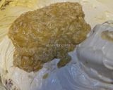 Foto langkah ke 3 dari resep Cheesy Banana Sponge Cake.