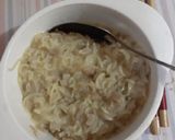 Foto langkah ke 2 dari resep Bola-Bola Mie untuk Anak.