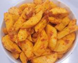 A picture of step 1 of Kelewele (spicy fried plantain) Ghanaian snack.