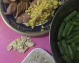 Foto langkah ke 1 dari resep Buncis tiram (sosis + teri).