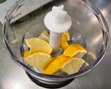 Une image de l'étape 2 de Pâte sablée au citron, crème fraîche et vanille.