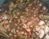 Foto del paso 5 de la receta: Alubias con cardo y langostinos