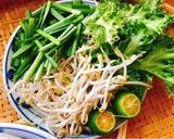Hình bước làm 2 của món Bánh canh nấu sườn non, tôm khô