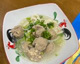 Foto langkah ke 4 dari resep Bakso Kuah Tulang Sayur.