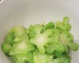 A picture of step 5 of Broccoli, Carrot and Beef stir fry.