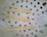 Foto langkah ke 1 dari resep Jamur Enoki Goreng.