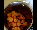 Une image de l'étape 1 de Soupe carottes potiron lentilles corail.