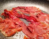 Foto del paso 1 de la receta: Magras con tomate y huevos