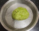 A picture of step 3 of Tea - Time Seasonal Hare Matar Ki Puri Without Stuffing.