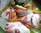 Foto langkah ke 3 dari resep Sop Ikan Kakap Merah.