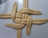 Foto langkah ke 5 dari resep Challah Bread - Braided bread.