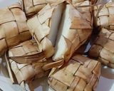Foto langkah ke 4 dari resep Kupat Tahu Bumbu Kacang.