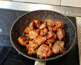 Foto del paso 6 de la receta: Ragout de pavo al ajillo con guarnición de verduras